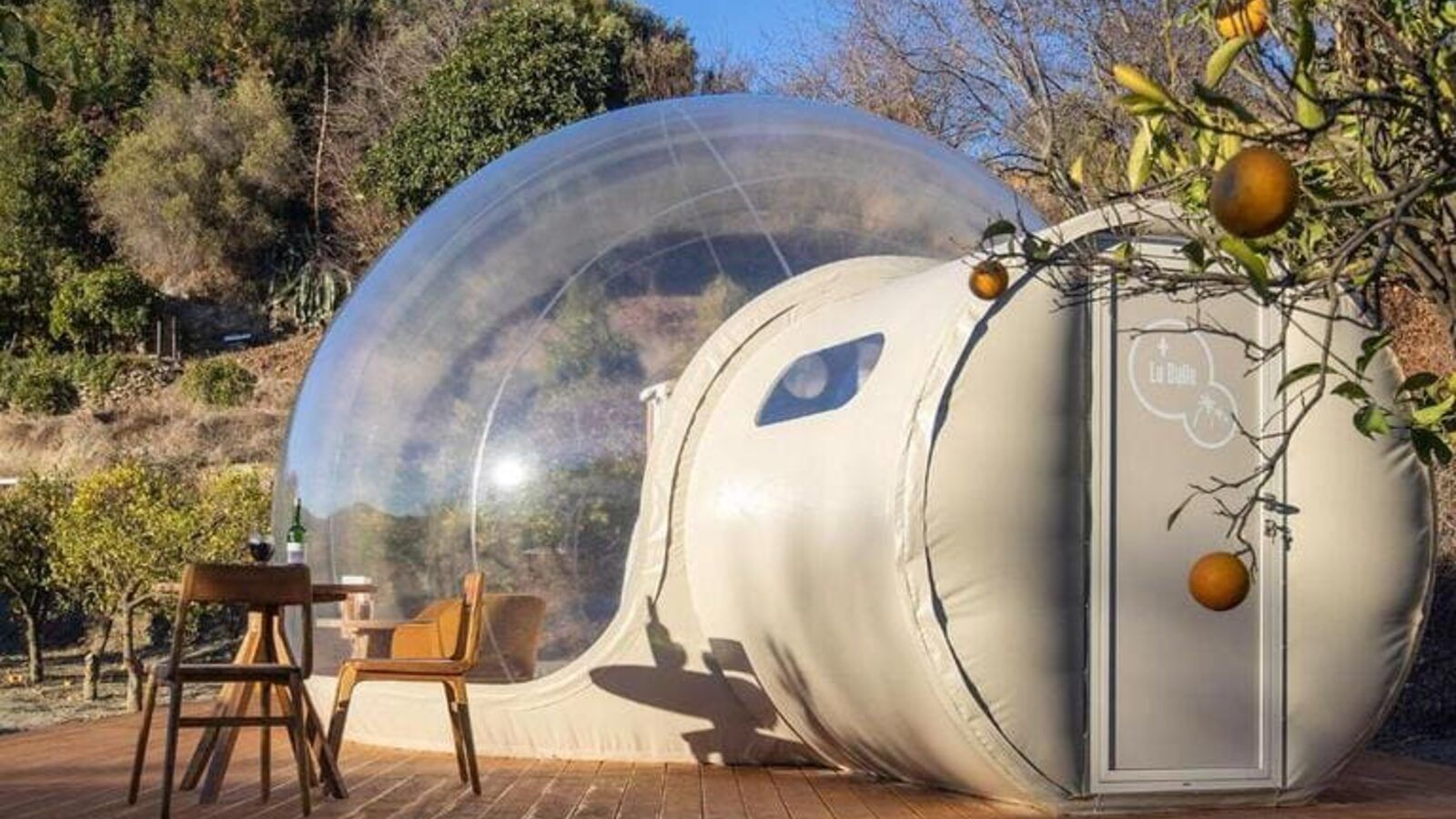 Hotel burbuja en Andalucía con vistas de montaña